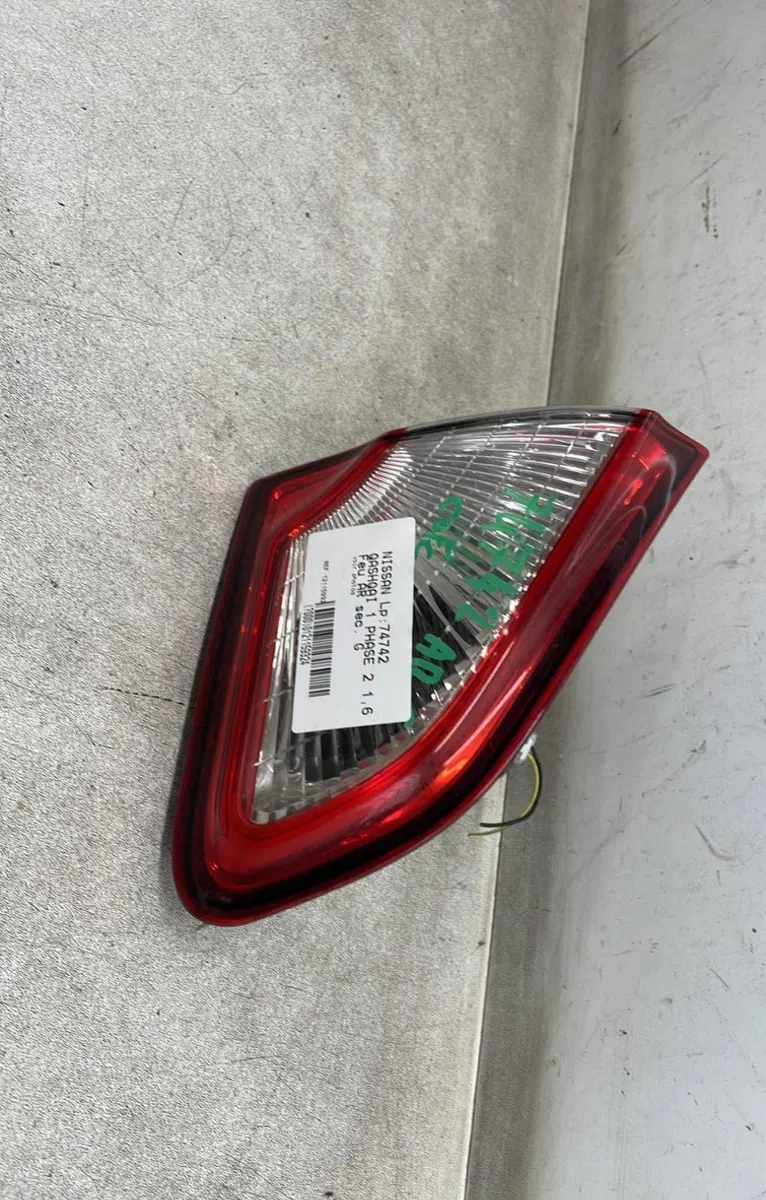 Feu arrière interieur gauche Nissan QASHQAI - QASHQAI 2 I (J10, NJ10, JJ10E) 1.6 dci (2011-2013) 5 portes occasion