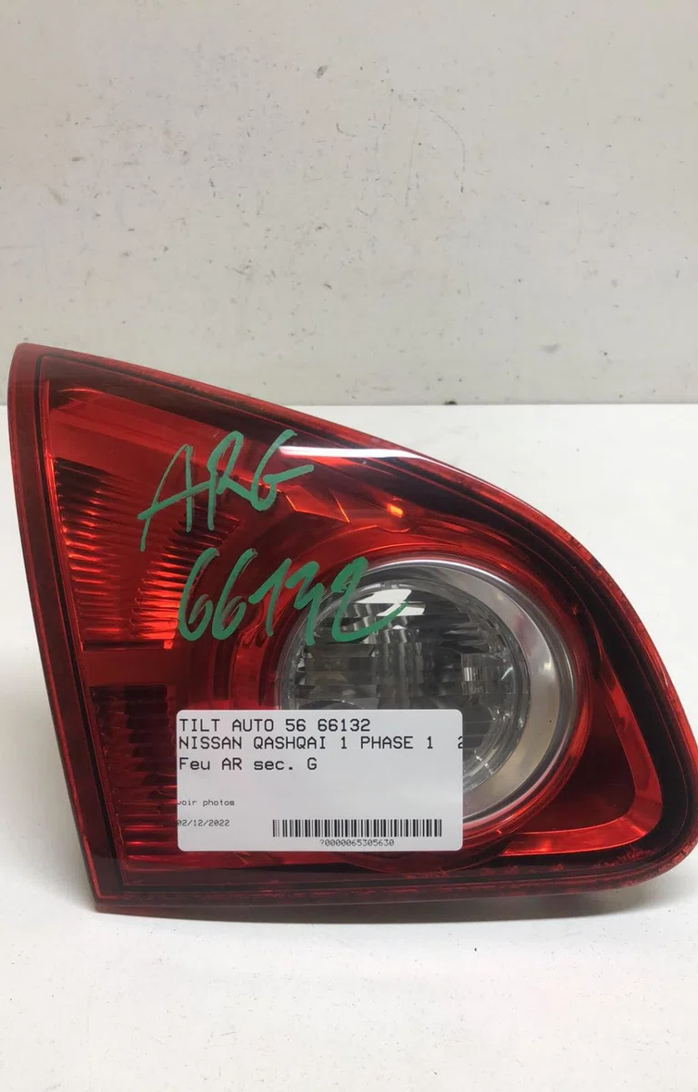 Feu arrière interieur gauche Nissan QASHQAI - QASHQAI 2 I (J10, NJ10, JJ10E) 2.0 dci (2007-2013) occasion
