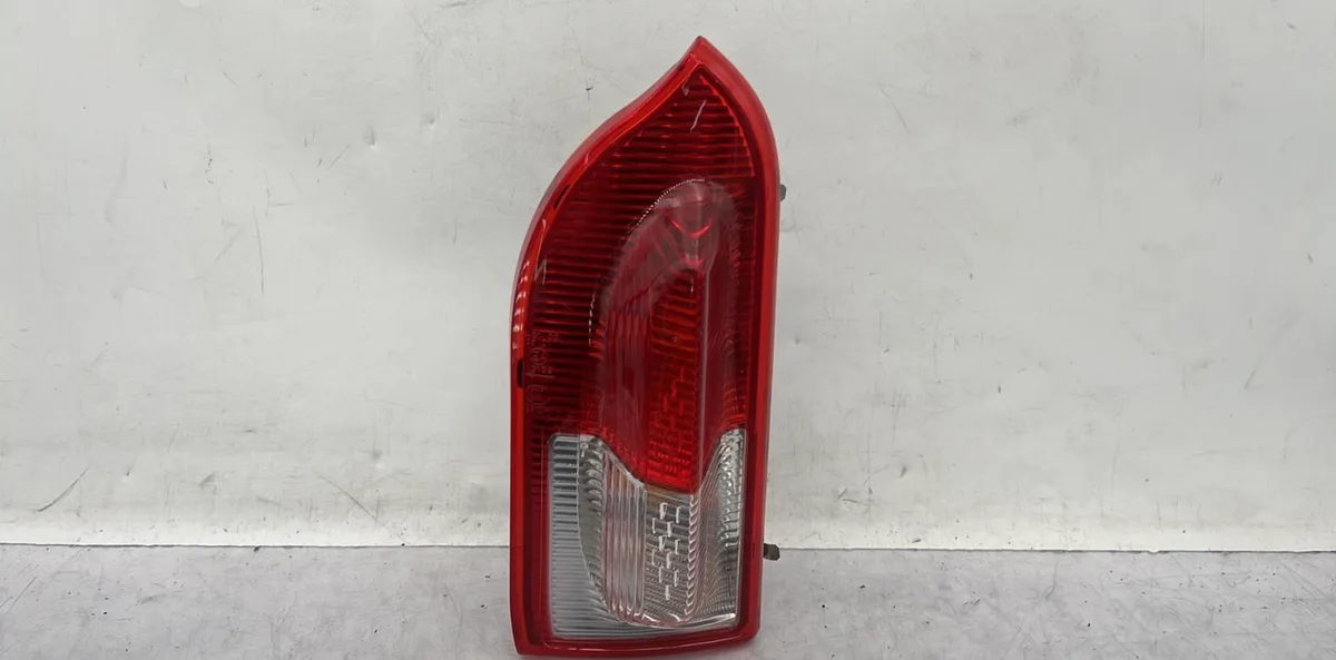 Feu arrière interieur gauche OPEL INSIGNIA 1 PHASE 2 BREAK occasion