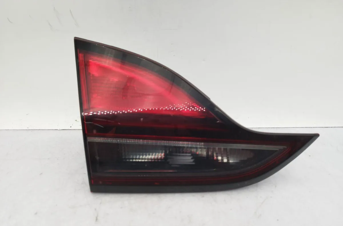 Feu arrière interieur gauche OPEL ZAFIRA TOURER C PHASE 2 occasion