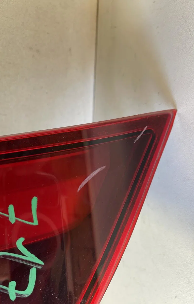 Feu arrière interieur gauche Peugeot 2008 I (CU_) 1.6 bluehdi 100 (2015) occasion