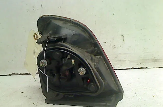 Feu arrière interieur gauche Peugeot 406 Break (8E-F) 2.0 hdi 110 (1999-2004) 5 portes occasion