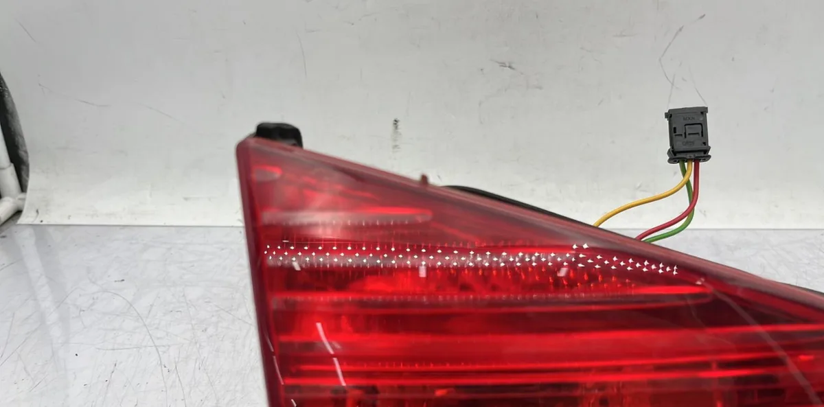 Feu arrière interieur gauche PEUGEOT 607 PHASE 2 occasion