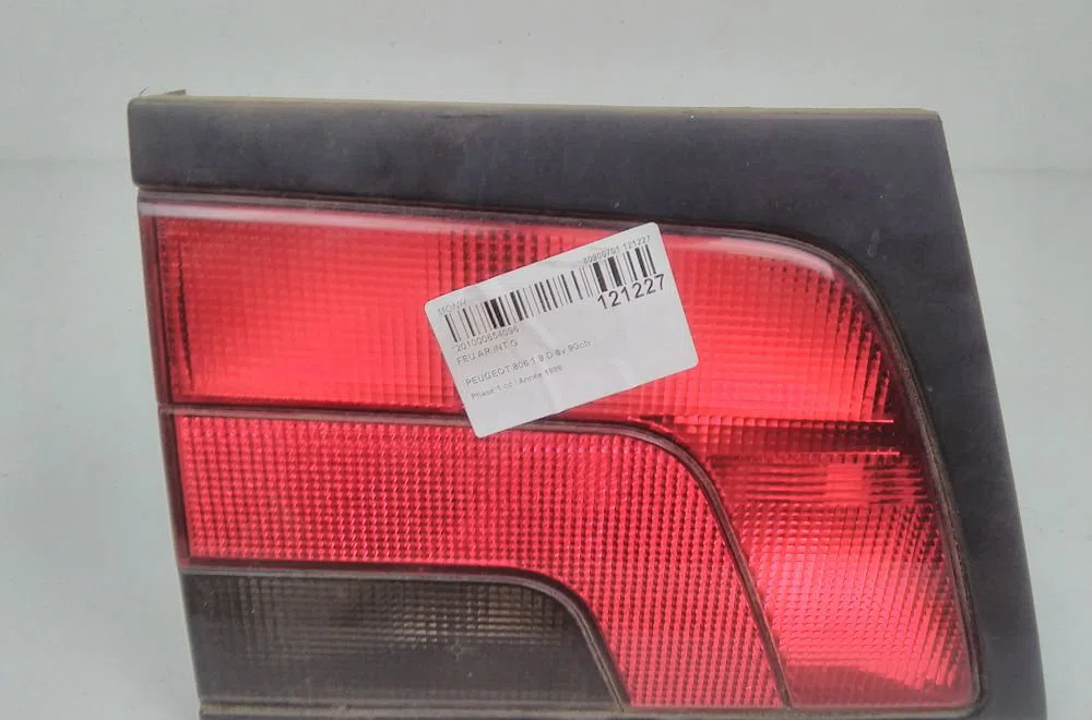 Feu arrière interieur gauche PEUGEOT 806 1996 occasion