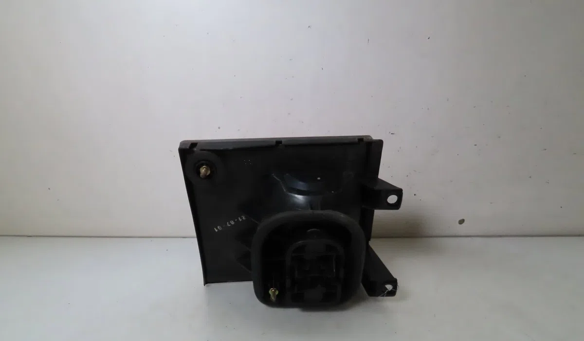 Feu arrière interieur gauche Renault 21 A trois volumes (L48_) 1.7 (l48e) (1989-1994) occasion
