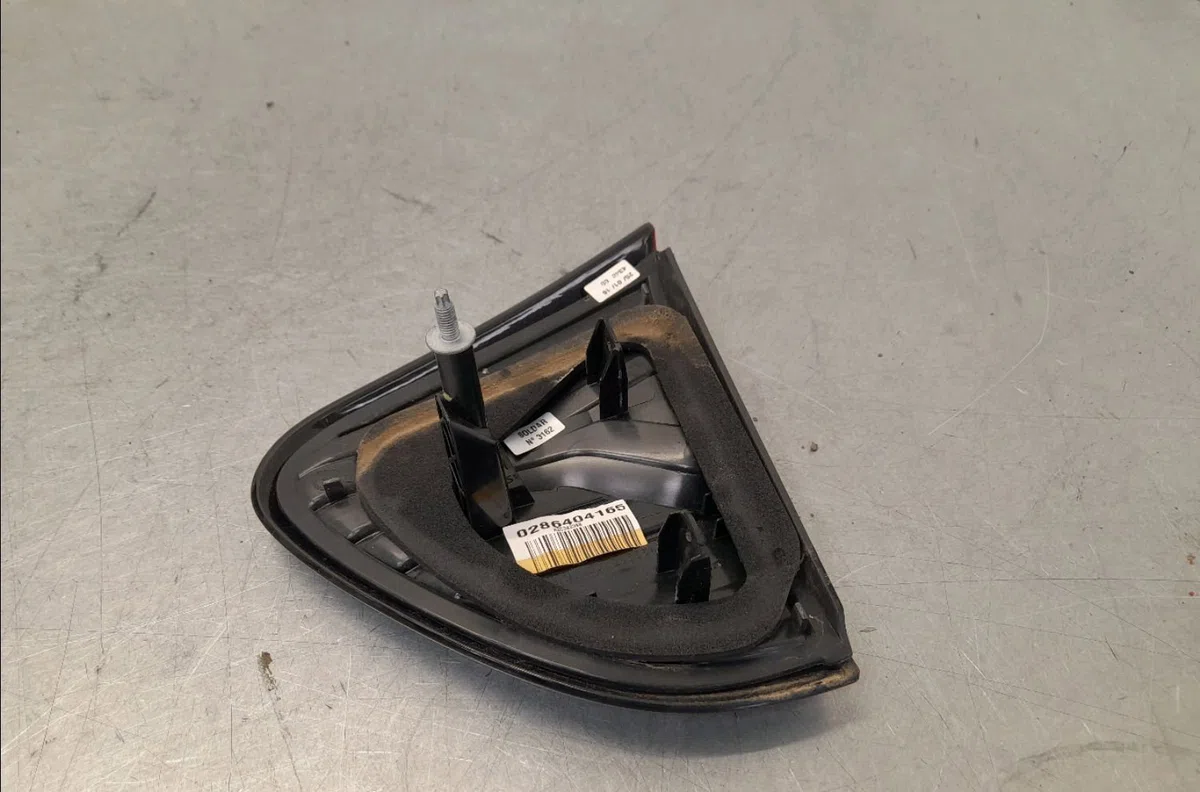 Feu arrière interieur gauche RENAULT CAPTUR  1.5 DCI 110ch occasion