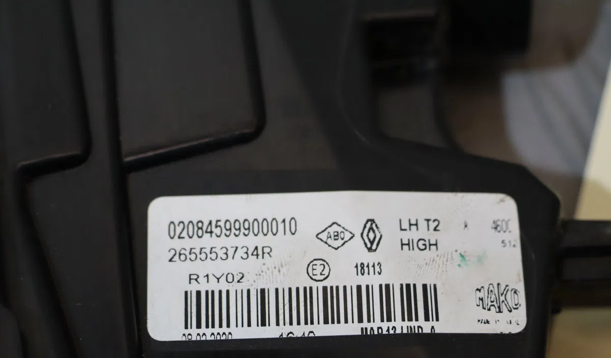 Feu arrière interieur gauche Renault CAPTUR II (HF_) Tce 100 (hfmt) (2020) occasion
