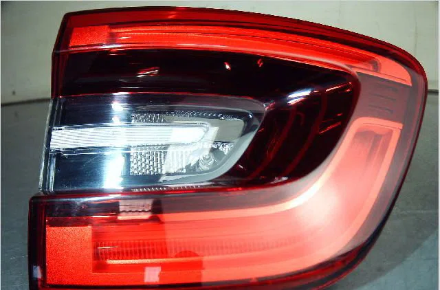 Feu arrière interieur gauche Renault KADJAR (HA_, HL_) 1.6 dci 130 4x4 (2015) occasion