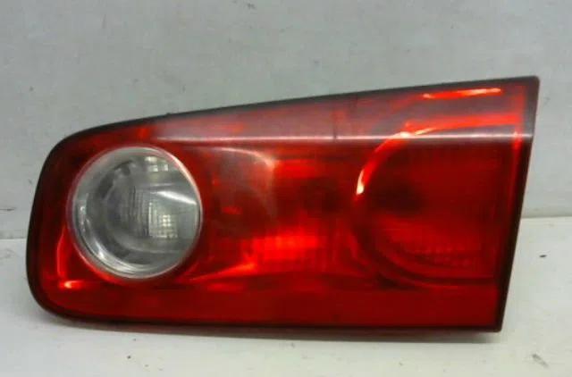 Feu arrière interieur gauche Renault LAGUNA II (BG0-1_) 1.9 dci (bg1a, bg1v) (2005-2007) occasion