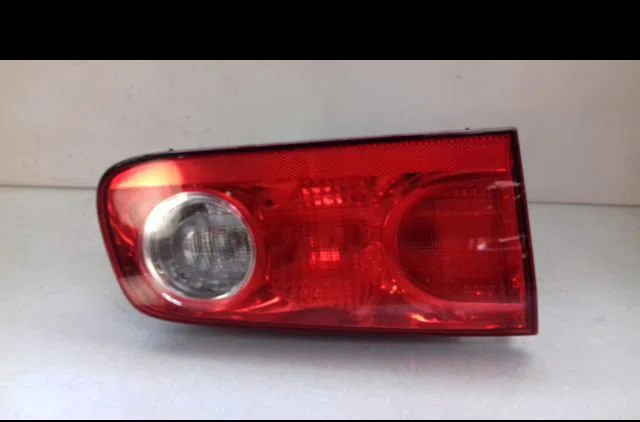 Feu arrière interieur gauche Renault LAGUNA II (BG0-1_) 2.0 16v (bg00, bg0k, bg0p, bg0w) (2002-2007) 5 portes occasion