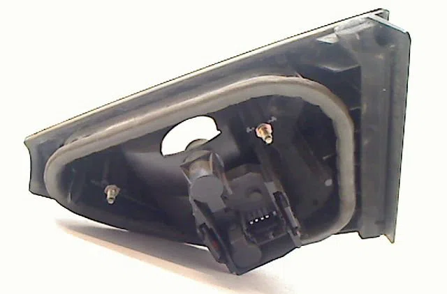 Feu arrière interieur gauche RENAULT MEGANE I 1997 occasion