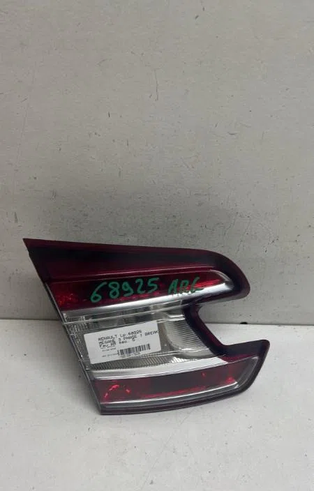 Feu arrière interieur gauche Renault MEGANE III Grandtour (KZ0-1) 1.6 bifuel (kz03) (2008) occasion