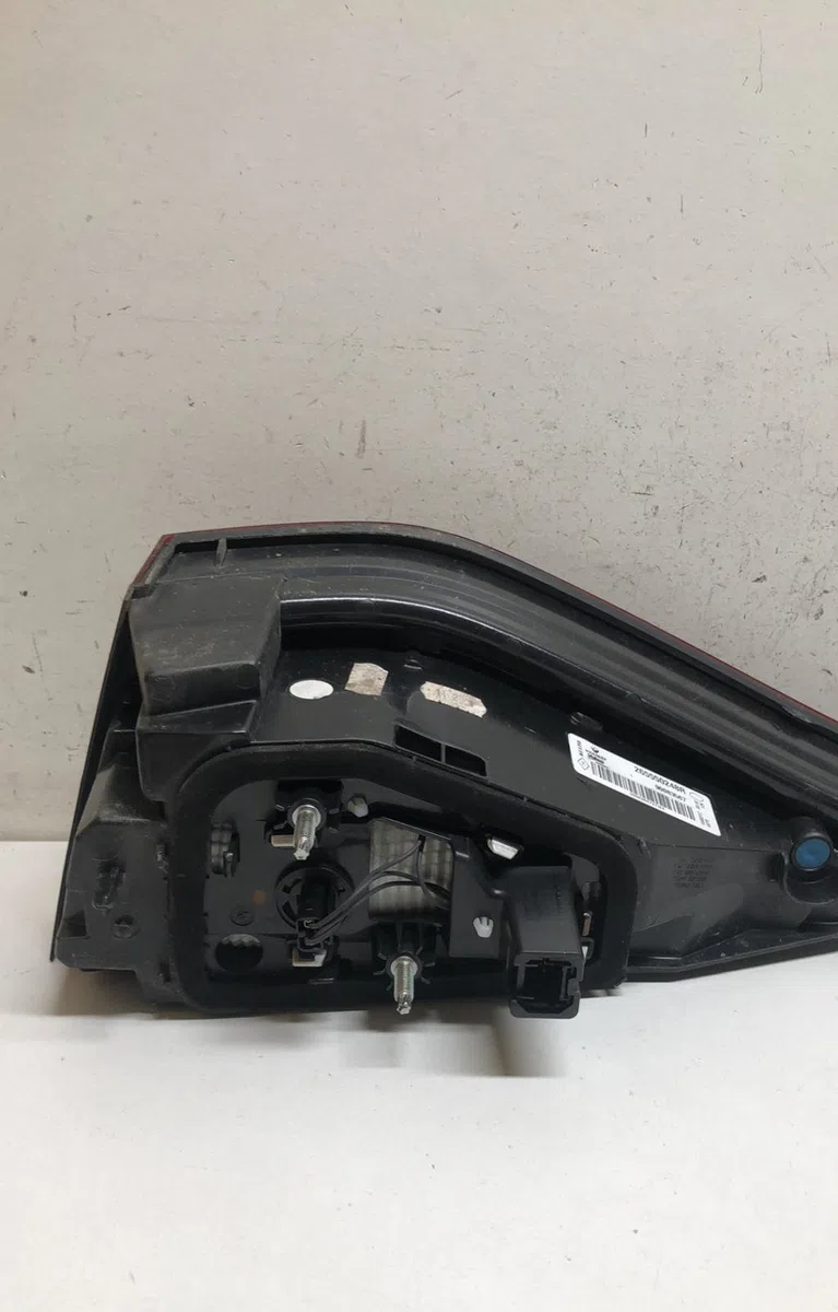 Feu arrière interieur gauche Renault MEGANE IV 3-5 portes (B9A-M-N_) 1.5 dci 110 (b9a3) (2015) occasion