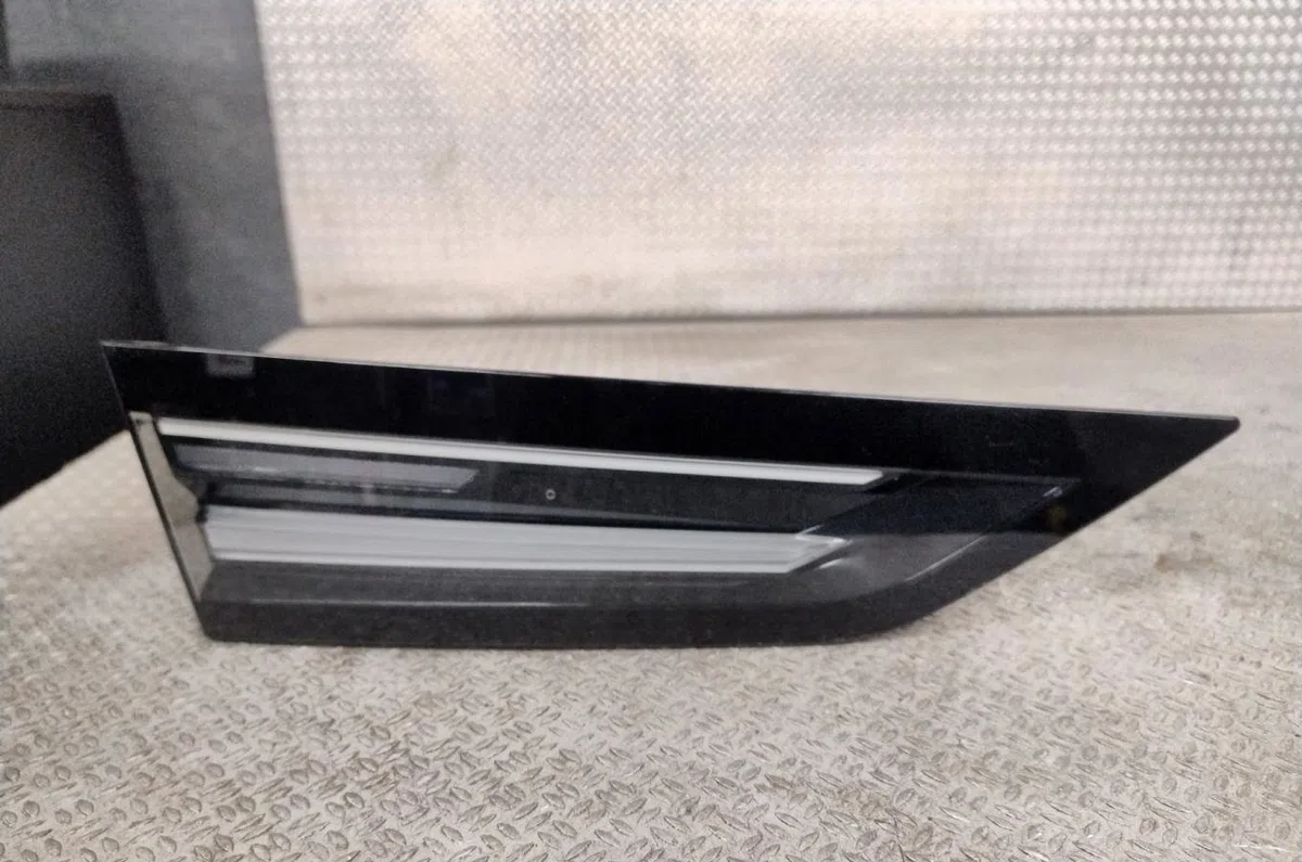 Feu arrière interieur gauche RENAULT SCENIC 5  SCENIC 5 occasion