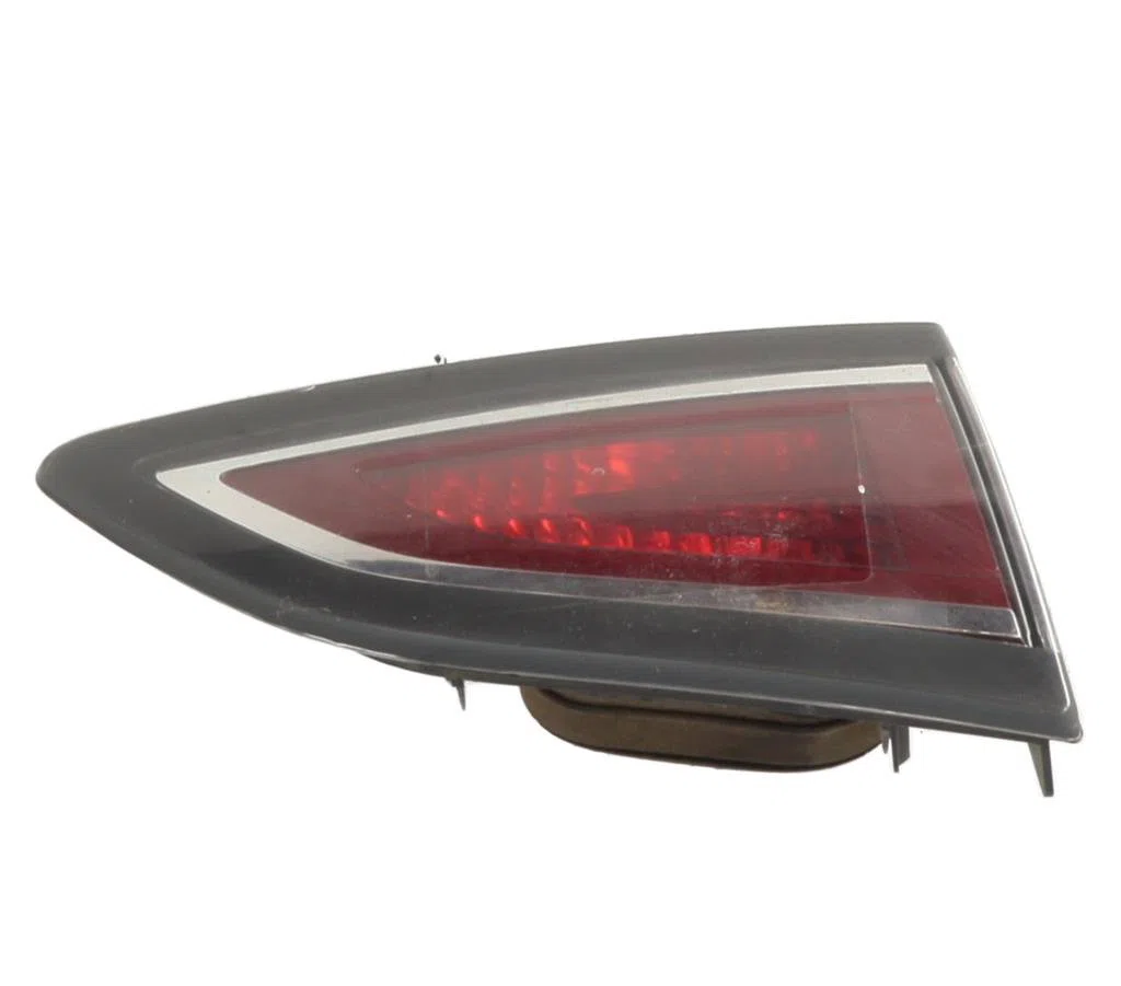 Feu arrière interieur gauche Renault SCÉNIC III (JZ0-1_) 1.2 tce (2012) occasion