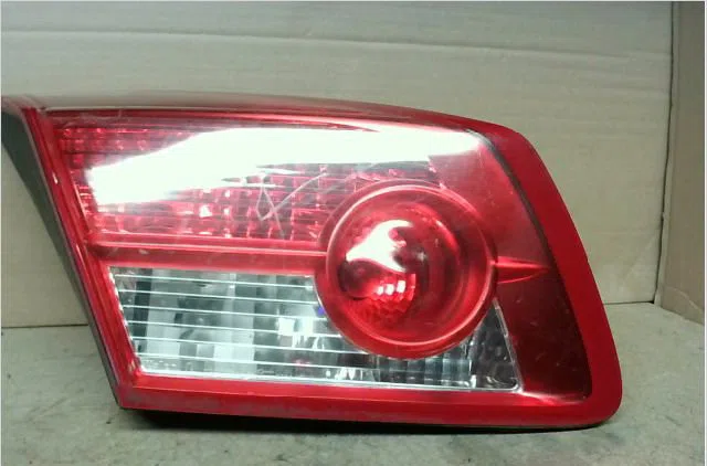 Feu arrière interieur gauche Renault VEL SATIS (BJ0_) 2.2 dci (bj0e, bj0f) (2002-2009) 5 portes occasion
