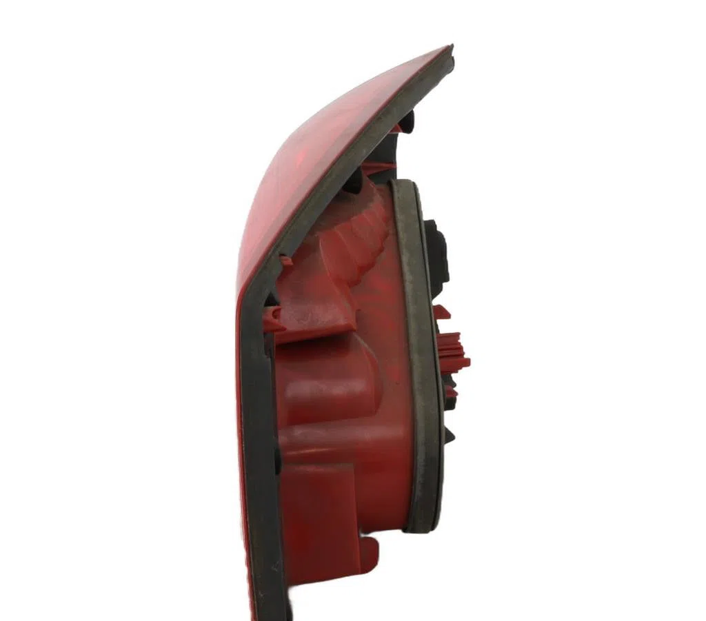 Feu arrière interieur gauche Renault VEL SATIS (BJ0_) 2.2 dci (bj0m) (2004) occasion