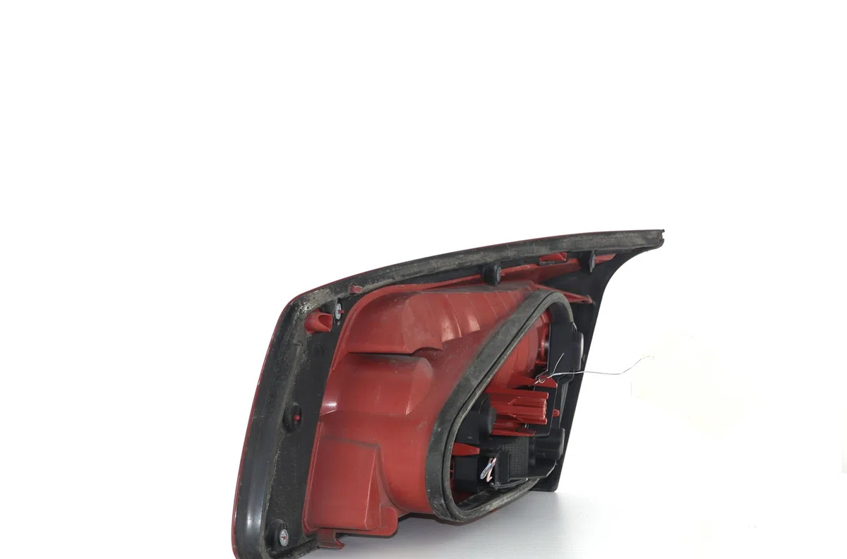 Feu arrière interieur gauche Renault VEL SATIS (BJ0_) 3.5 v6 (bj0r, bj0v, bj0u) (2002) occasion