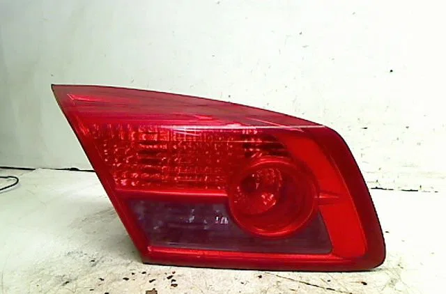 Feu arrière interieur gauche RENAULT VEL SATIS occasion