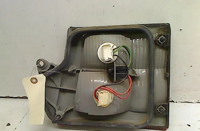 Feu arrière interieur gauche Saab 9-5 Break (YS3E) 2.2 tid (2002-2009) occasion