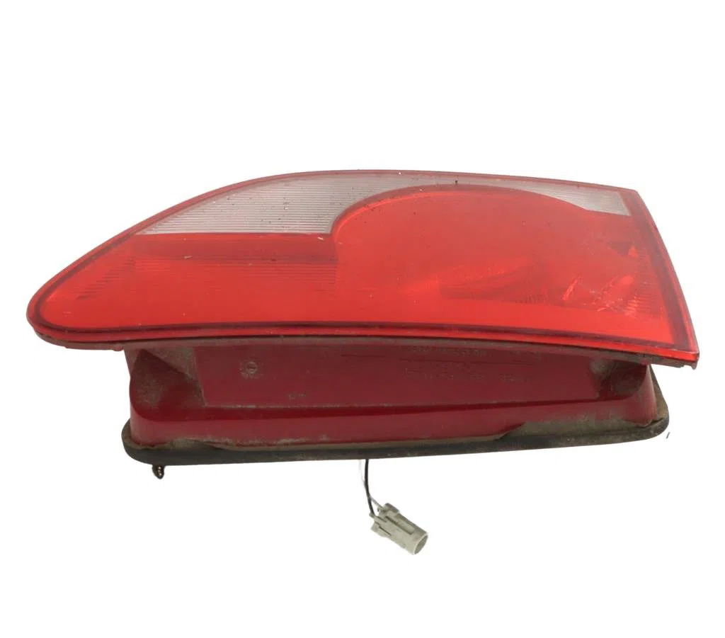Feu arrière interieur gauche Seat ALTEA XL (5P5, 5P8) 1.6 tdi (2009) occasion