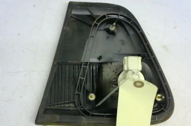 Feu arrière interieur gauche Seat CORDOBA (6K1, 6K2) 1.4 16v (2000-2002) occasion
