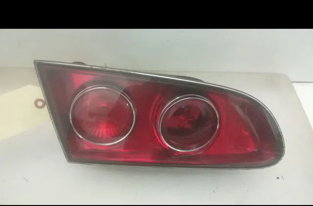 Feu arrière interieur gauche Seat CORDOBA (6L2) 1.4 tdi (2002-2005) occasion