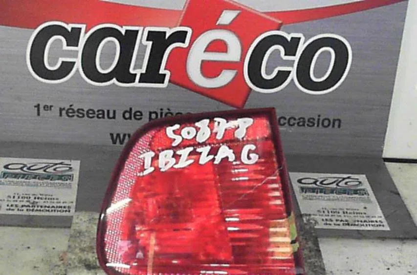 Feu arrière interieur gauche Seat IBIZA II (6K1) 1.8 t 20v cupra (2000-2002) occasion