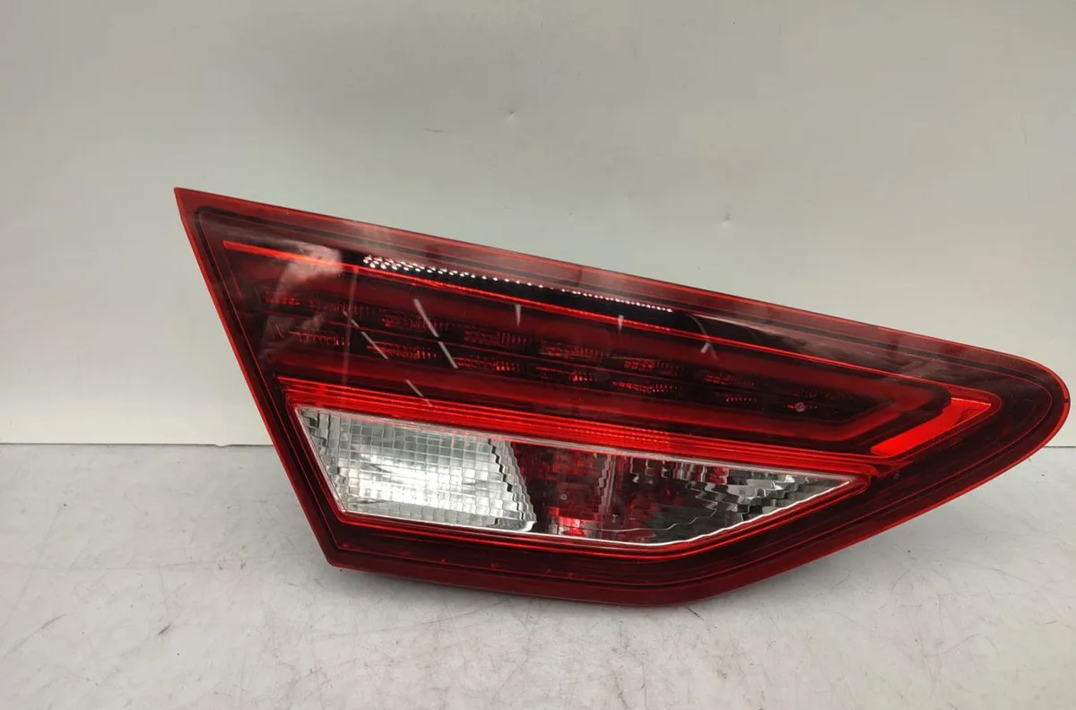 Feu arrière interieur gauche SEAT LEON 3 PHASE 1 occasion