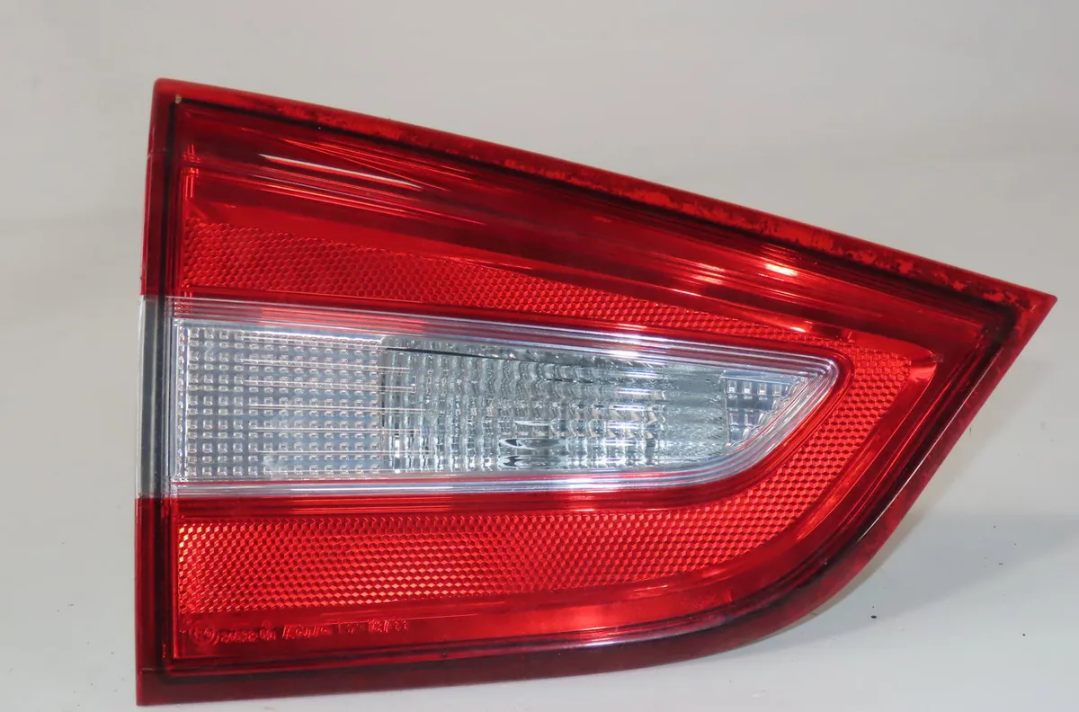 Feu arrière interieur gauche Suzuki SX4 S-CROSS (JY) 1.0 (akk 310) (2016) occasion