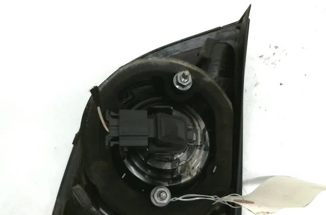Feu arrière interieur gauche Volkswagen GOLF PLUS V (5M1, 521) 1.9 tdi (2005-2009) 5 portes occasion