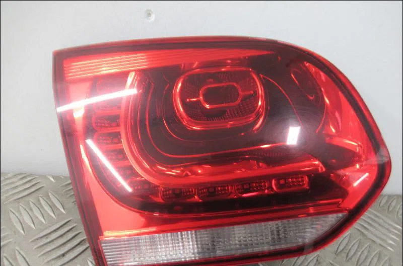 Feu arrière interieur gauche Volkswagen GOLF VI (5K1) 1.4 tsi (2008-2012) 5 portes occasion