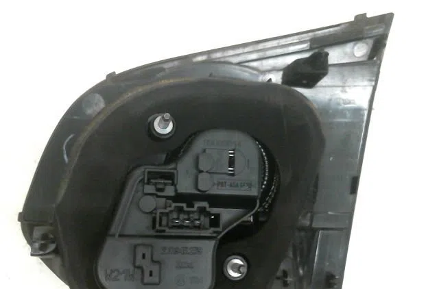 Feu arrière interieur gauche Volkswagen GOLF VI (5K1) 1.4 tsi (2008-2012) 5 portes occasion