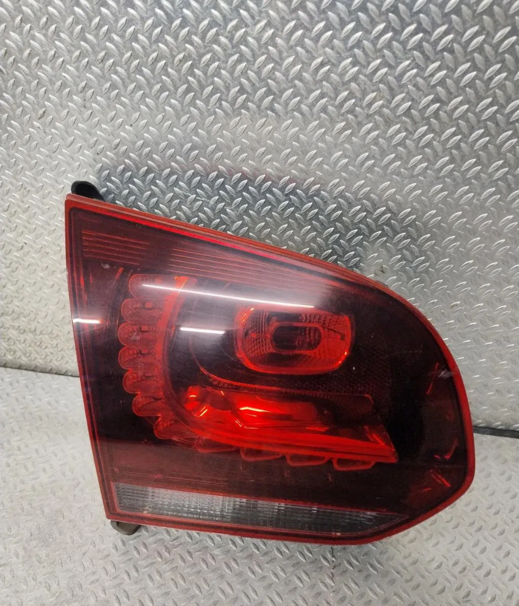 Feu arrière interieur gauche Volkswagen GOLF VI (5K1) 2.0 gti (2009-2012) occasion