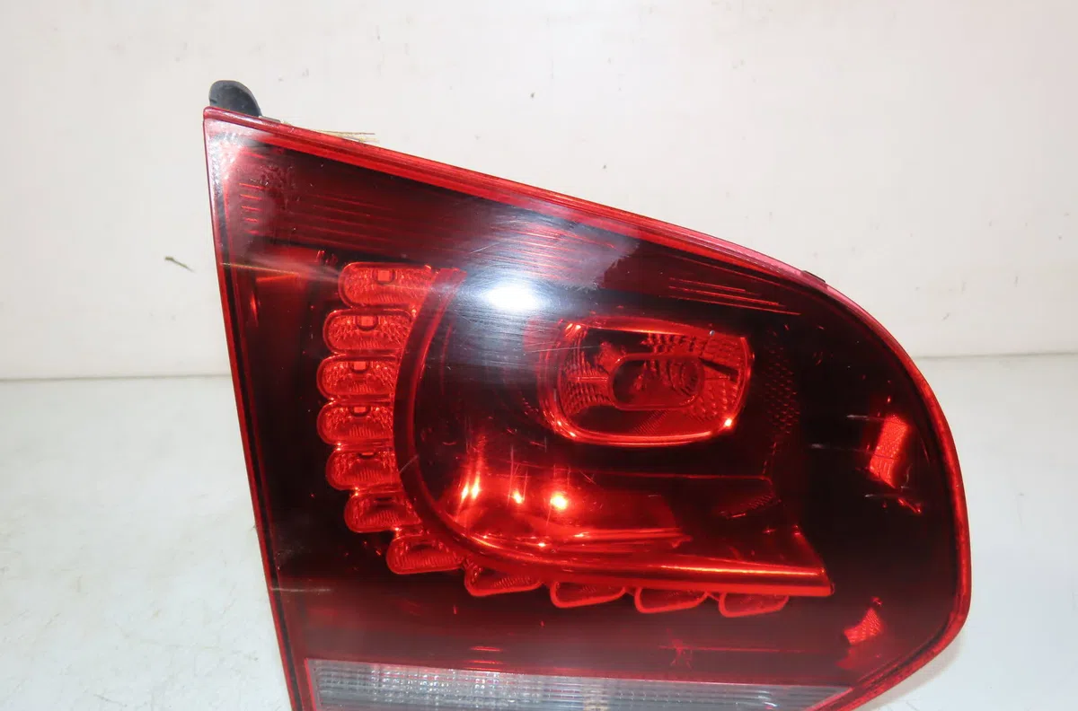 Feu arrière interieur gauche Volkswagen GOLF VI (5K1) 2.0 gti (2009-2012) occasion