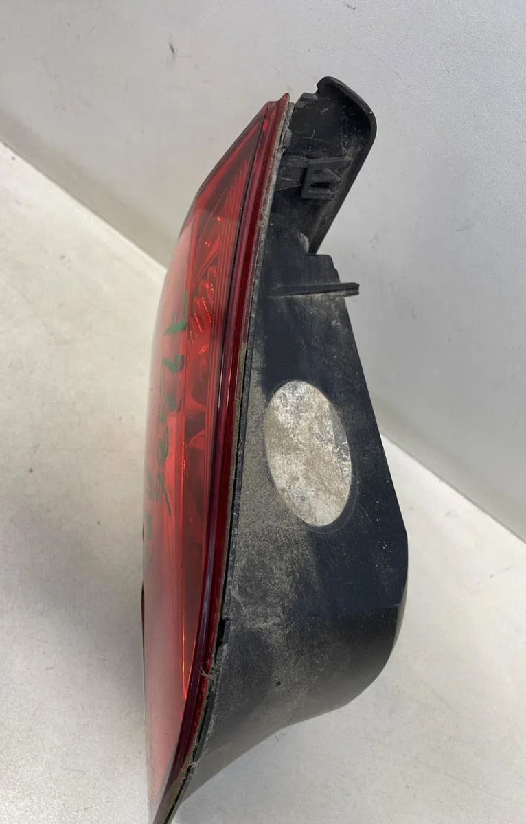 Feu arrière interieur gauche Volkswagen GOLF VI (5K1) 2.0 tdi (2008-2013) occasion