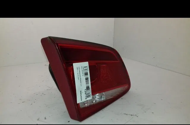 Feu arrière interieur gauche VOLKSWAGEN PASSAT occasion