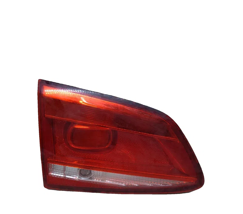 FEU ARRIERE INTERIEUR GAUCHE VOLKSWAGEN PASSAT VI SW 3AF945093Q