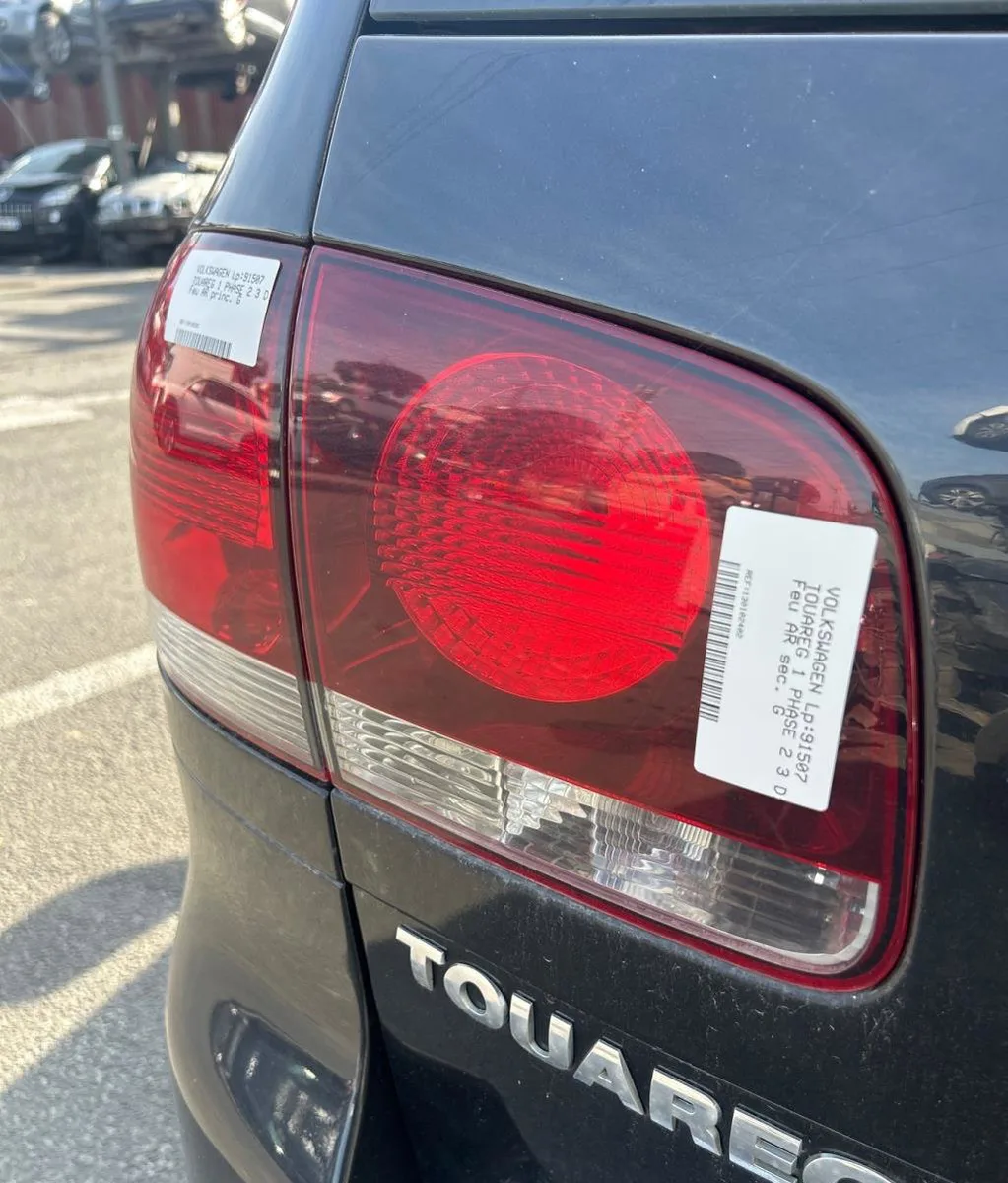 Feu arrière interieur gauche Volkswagen TOUAREG (7LA, 7L6, 7L7) 3.0 v6 tdi (2004-2010) occasion