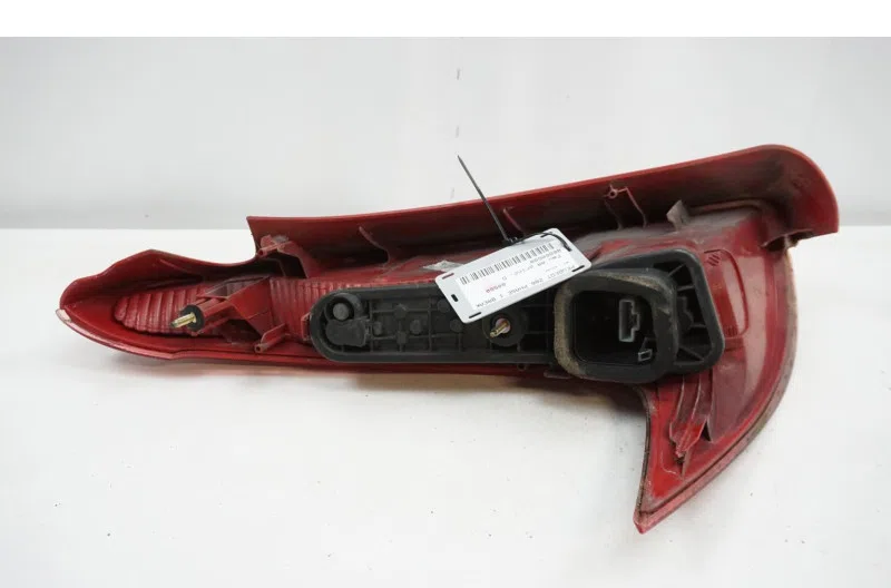 Feu arriere principal droit (feux) pour PEUGEOT 206 PHASE 1 BREAK