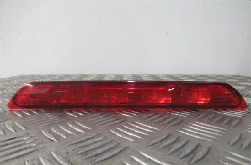 Feux stop supplementaire Citroen C3 II (SC_) 1.6 bluehdi 75 (2015) occasion