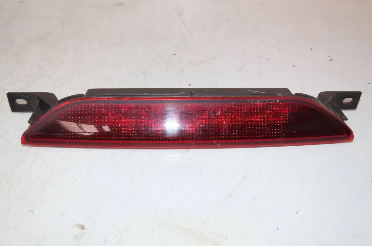 Feux stop supplementaire Dodge CALIBER 2.0 crd (2006) occasion