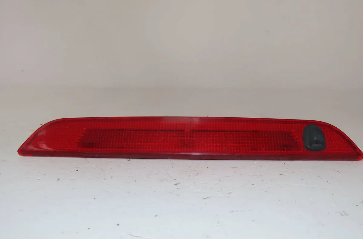 Feux stop supplementaire Ford FIESTA V (JH_, JD_) 1.4 tdci (2001-2008) 5 portes occasion
