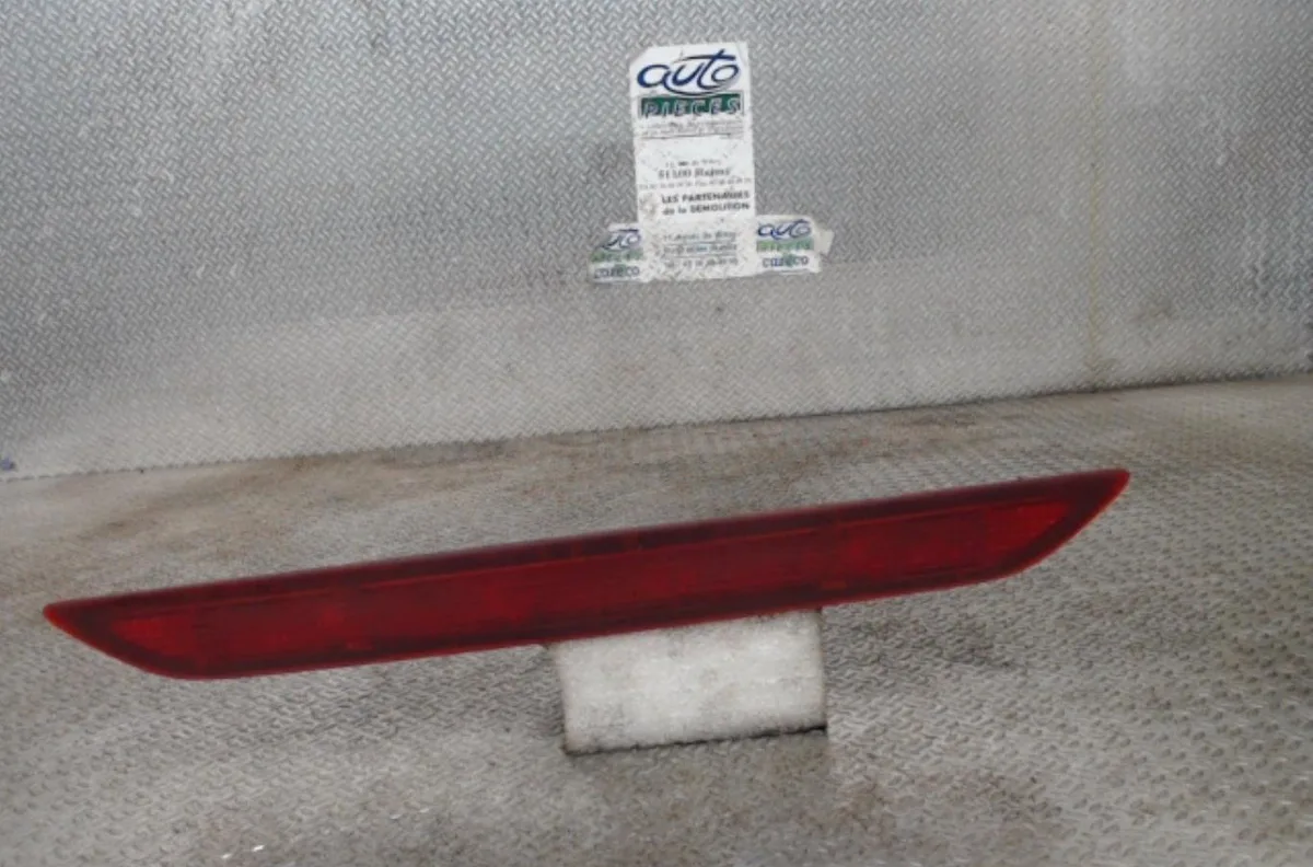 Feux stop supplementaire FORD MONDEO 3 MONDEO 3 PHASE 1 occasion