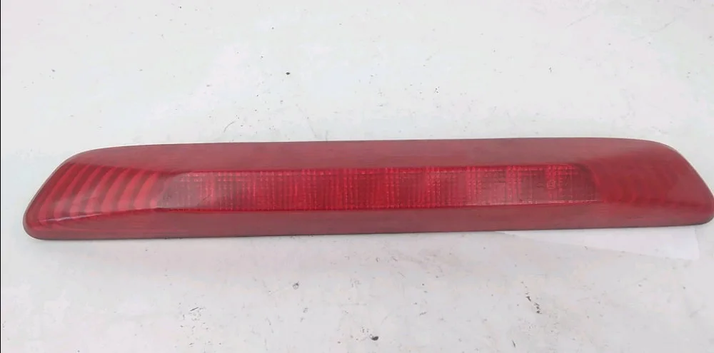 Feux stop supplementaire Isuzu D-MAX II (TFR, TFS) 1.9 ddi 4x4 (tfs87j) (2017) occasion