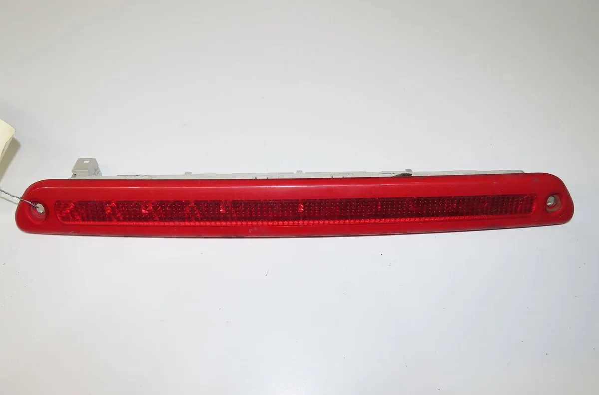 Feux stop supplementaire Mercedes-benz SPRINTER 3,5-t Camionnette (B907, B910) 316 cdi rwd (907.631, 907.633, 907.635, 9