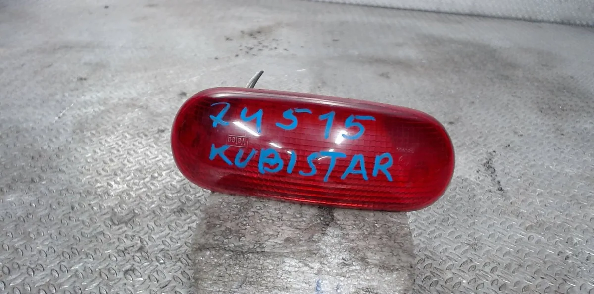 Feux stop supplementaire Nissan KUBISTAR Camionnette (X76) 1.5 dci (2003) occasion