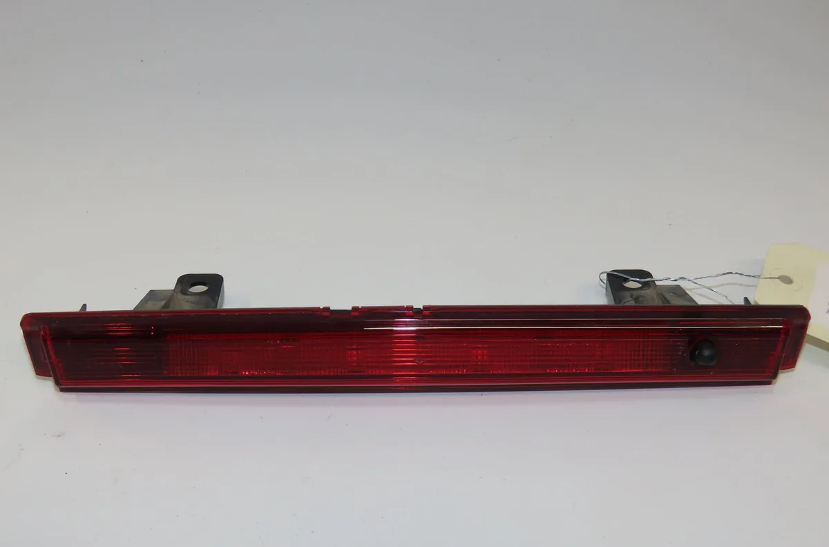 Feux stop supplementaire Nissan MICRA V (K14) 1.0 ig-t 100 (2018) occasion
