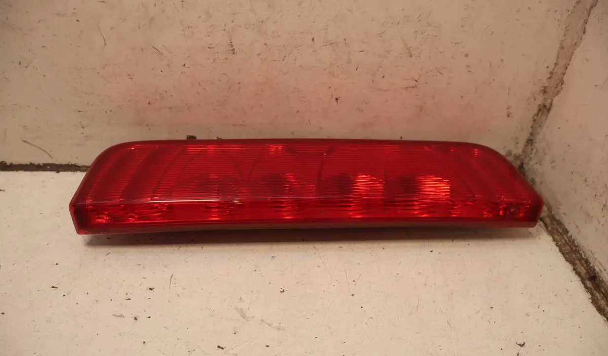 Feux stop supplementaire Peugeot 207 SW (WK_) 1.4 16v (2007-2013) occasion