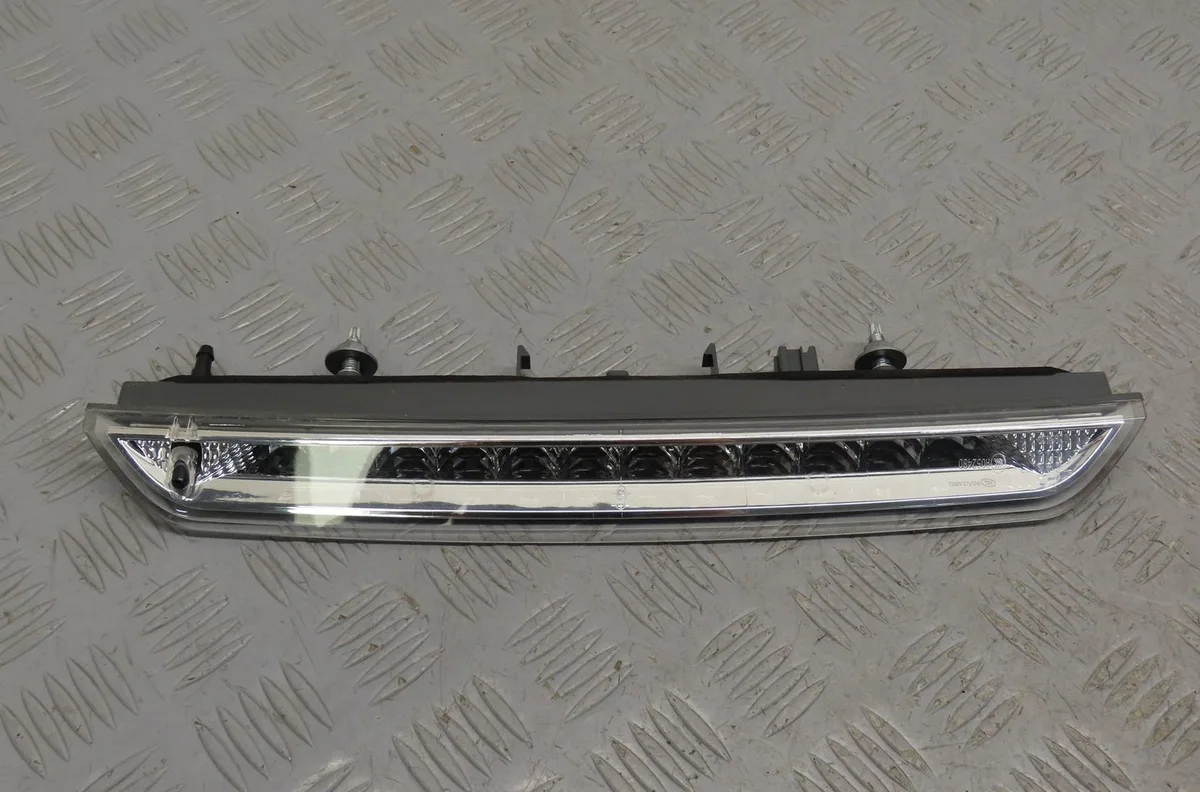 Feux stop supplementaire Peugeot 308 II (LB_, LP_, LW_, LH_, L3_) 1.6 hdi (2013-2021) occasion